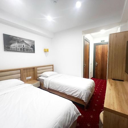 Mimi Hotel Corabia Bagian luar foto