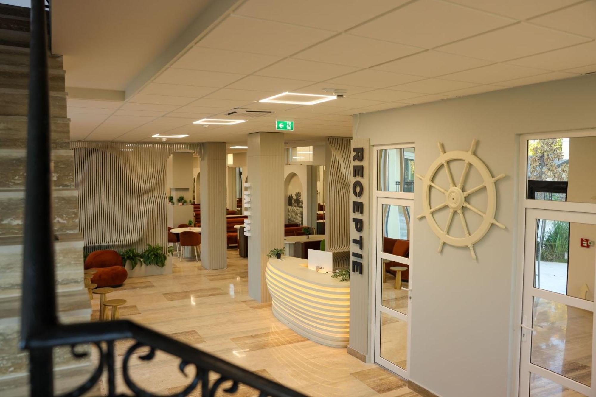 Mimi Hotel Corabia Bagian luar foto